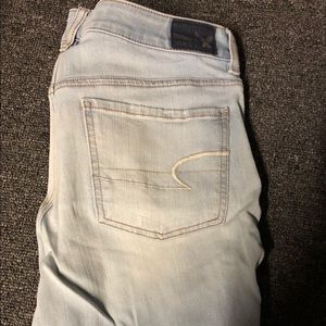 American Eagle Capri’s